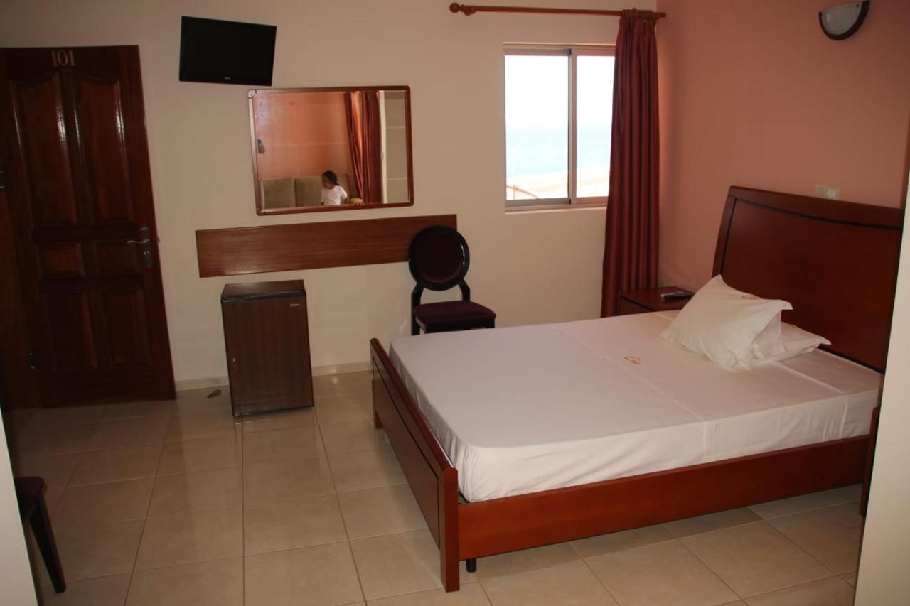 Restaurante Residencial Nova Cidade Porto Novo  Bagian luar foto