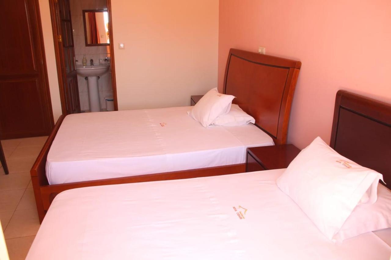 Restaurante Residencial Nova Cidade Porto Novo  Bagian luar foto