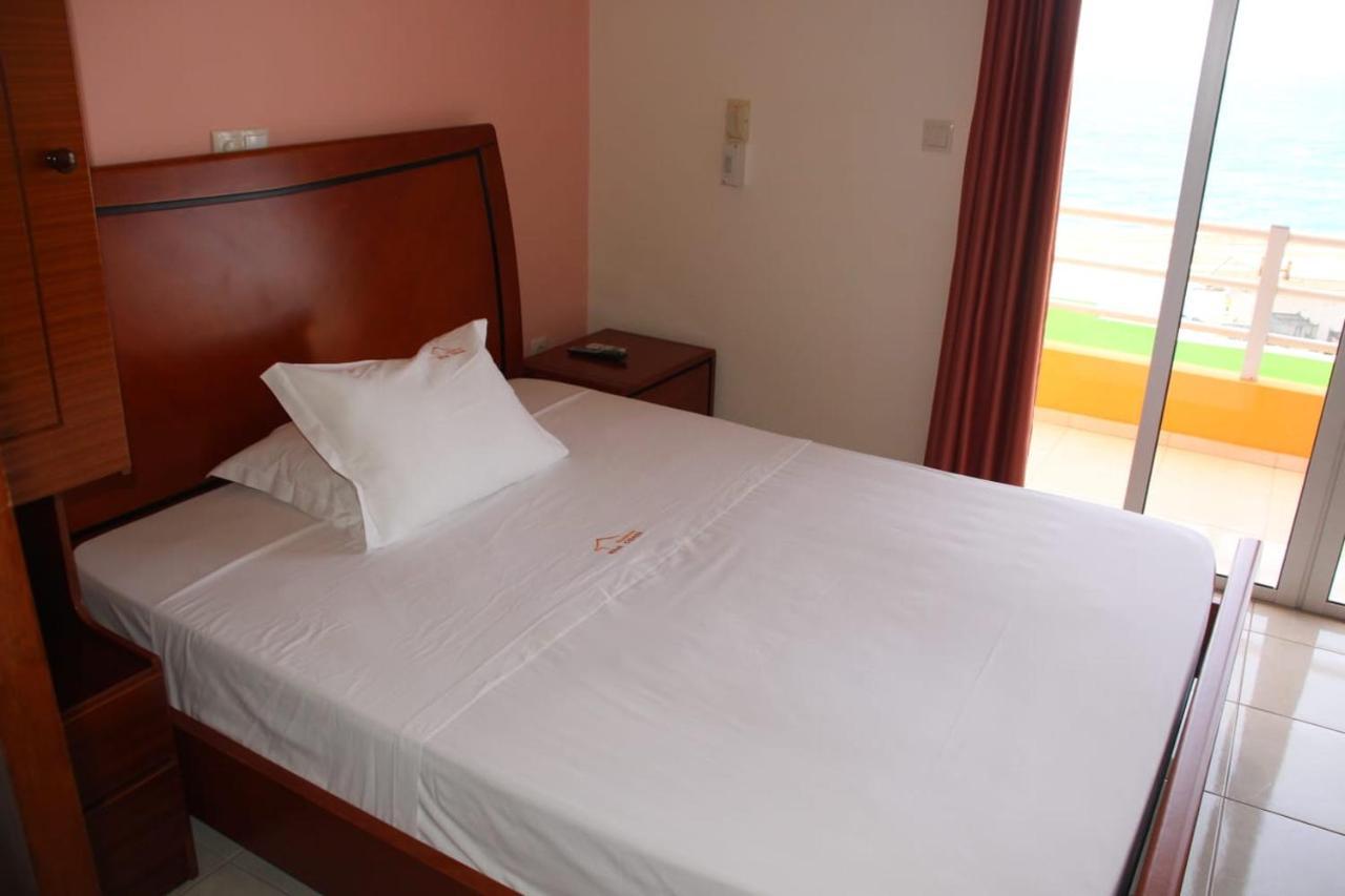 Restaurante Residencial Nova Cidade Porto Novo  Bagian luar foto