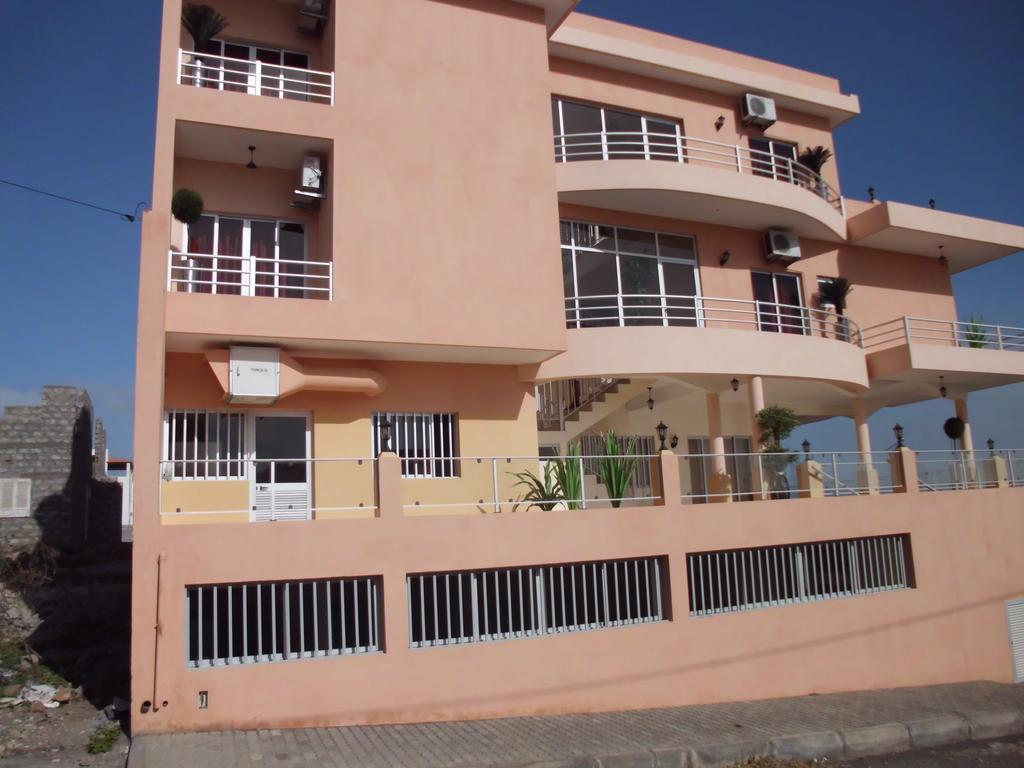Restaurante Residencial Nova Cidade Porto Novo  Bagian luar foto